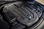 BMW M760i xDrive 2017 года (NA)